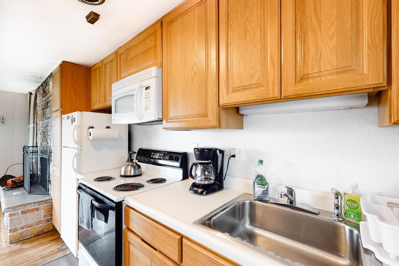 Oceanside Oasis Villa Lincoln City Bagian luar foto