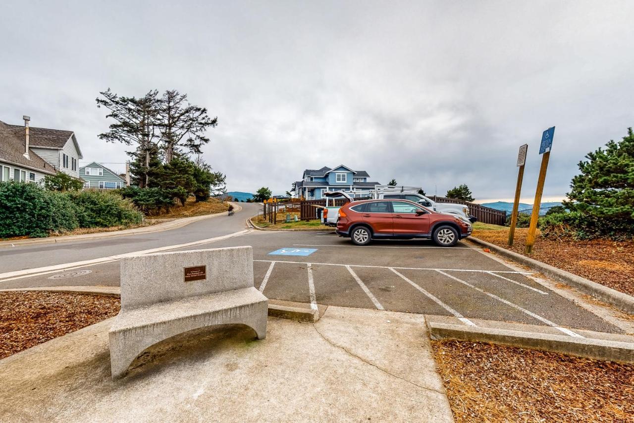 Oceanside Oasis Villa Lincoln City Bagian luar foto
