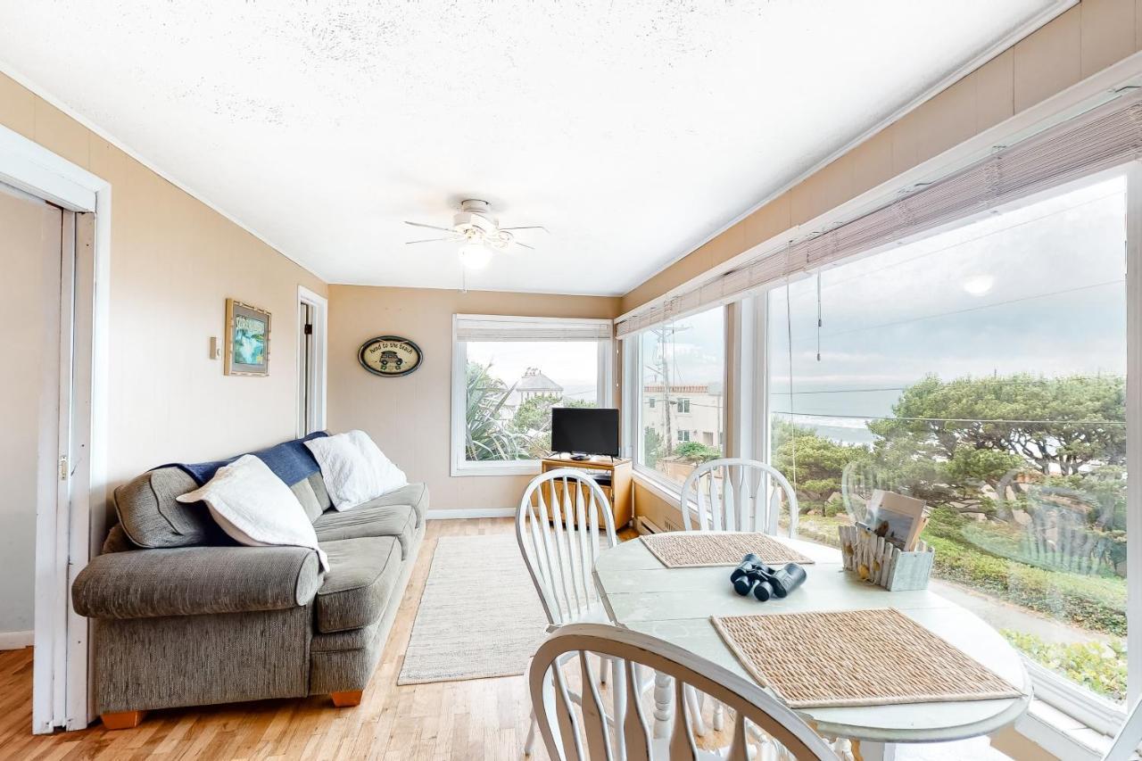Oceanside Oasis Villa Lincoln City Bagian luar foto